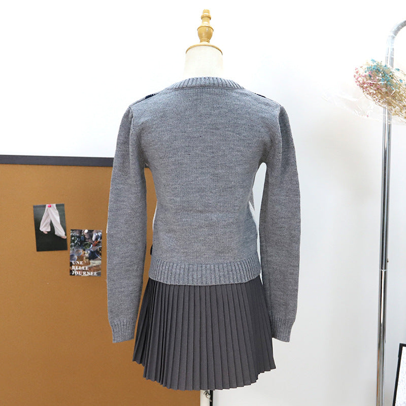 Diamond patterned short sweater