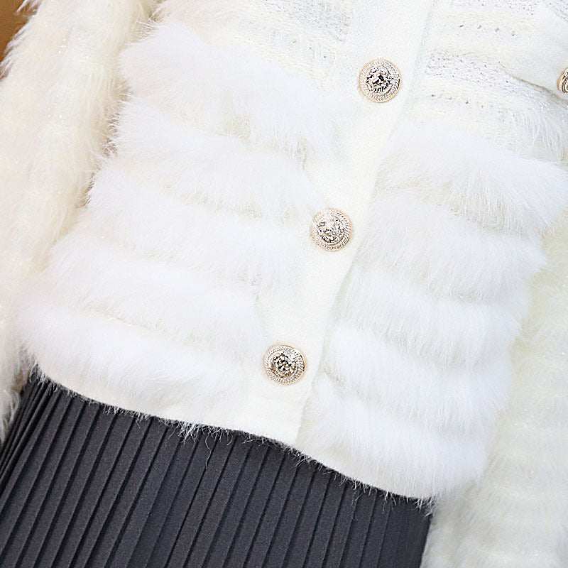 Slim fit round neck long sleeved sweater