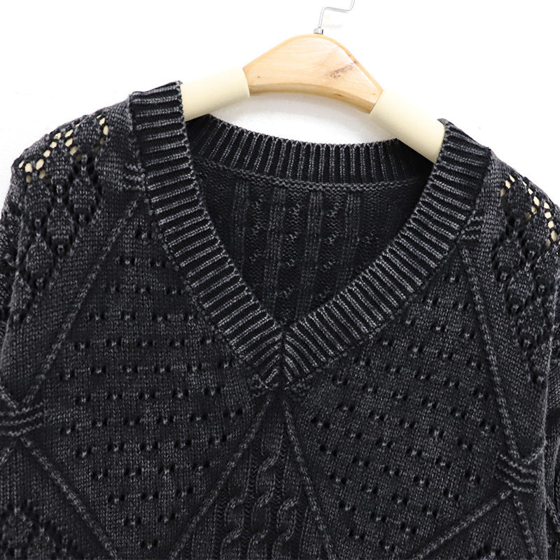 Hollow V-neck loose long sleeved sweater