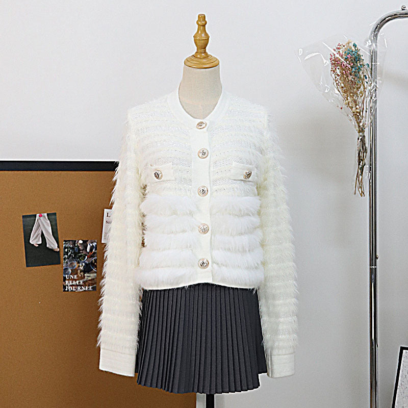 Slim fit round neck long sleeved sweater