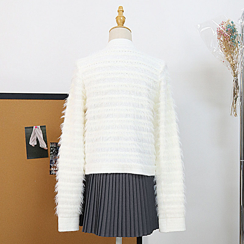 Slim fit round neck long sleeved sweater